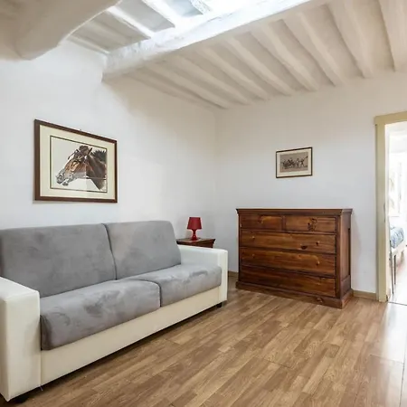Apartment Nuova Sotto La Torre Del Mangia Siena