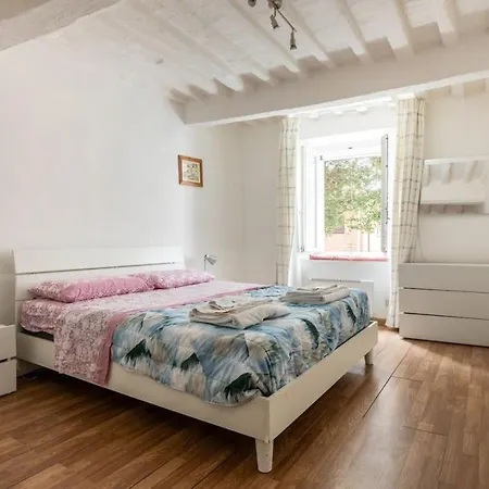 Apartment Nuova Sotto La Torre Del Mangia Siena